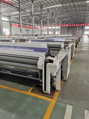 उच्च गति स्वचालित बुनाई मशीन रेशम कपड़े बुनाई के लिए जल जेट loom